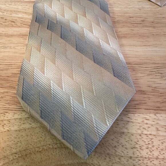 Crazy Horse Mens Silk Tie Treated With Stain Resistant Protector - Picture 1 of 8